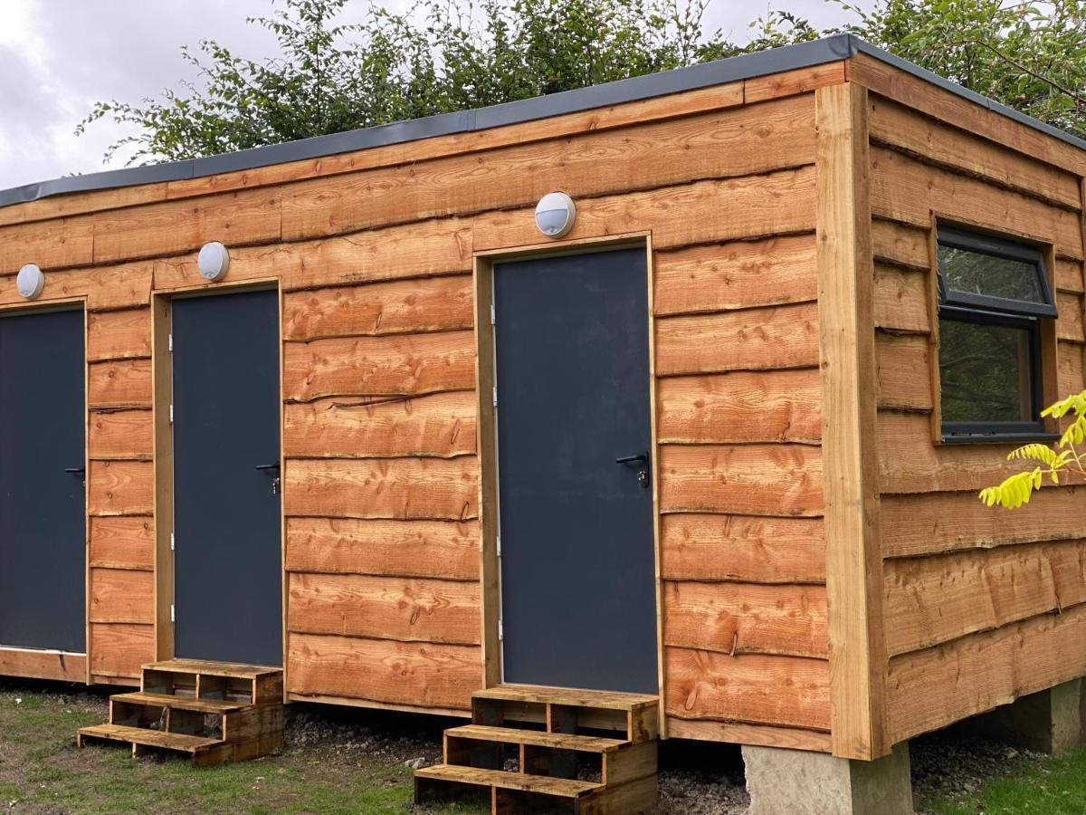 The Piggery Pod Hotel Sittingbourne Exterior foto